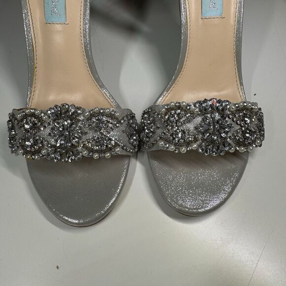 Blue by Betsey Johnson Juno Womens Sz 6 M Rhinestone Beaded Silver Heels Sandals - Picture 3 of 11